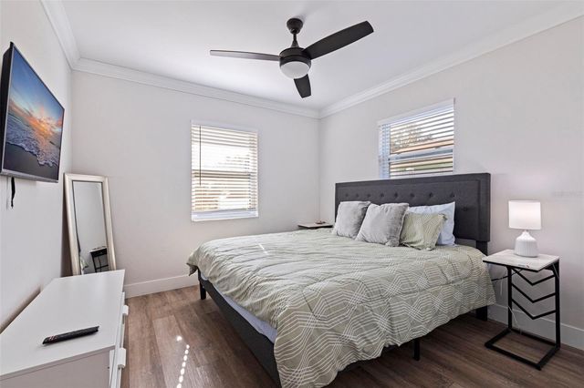 5802 BAY PINES LAKES BOULEVARD, St Petersburg, FL 33702