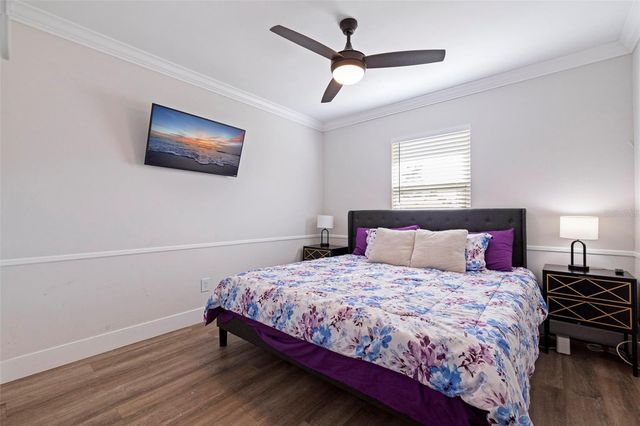 5802 BAY PINES LAKES BOULEVARD, St Petersburg, FL 33702