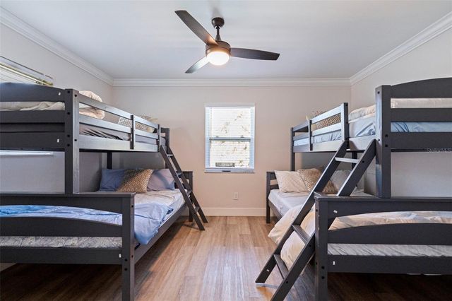 5802 BAY PINES LAKES BOULEVARD, St Petersburg, FL 33702