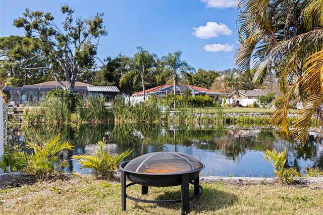 5802 BAY PINES LAKES BOULEVARD, St Petersburg, FL 33702