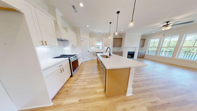 693 W Oak Circle, Myrtle Beach, SC 29588