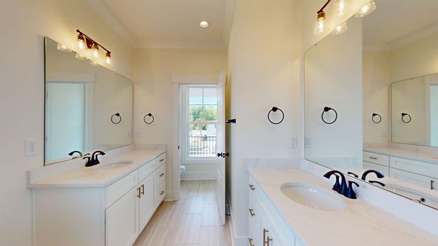 693 W Oak Circle, Myrtle Beach, SC 29588