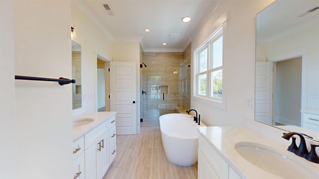 693 W Oak Circle, Myrtle Beach, SC 29588