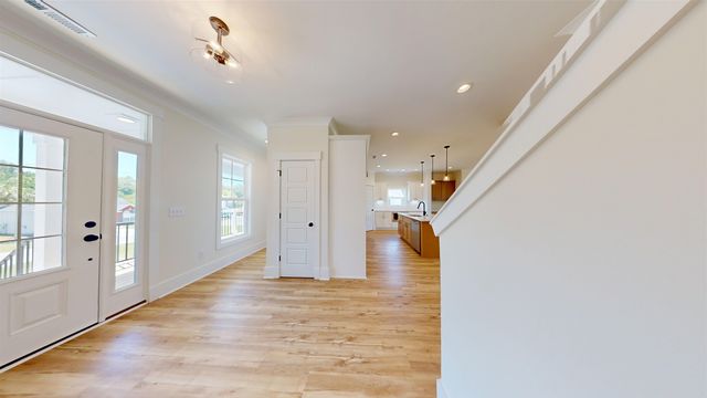 693 W Oak Circle, Myrtle Beach, SC 29588