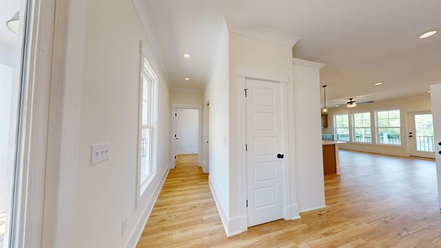 693 W Oak Circle, Myrtle Beach, SC 29588