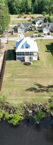 693 W Oak Circle, Myrtle Beach, SC 29588