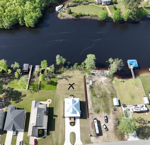 693 W Oak Circle, Myrtle Beach, SC 29588