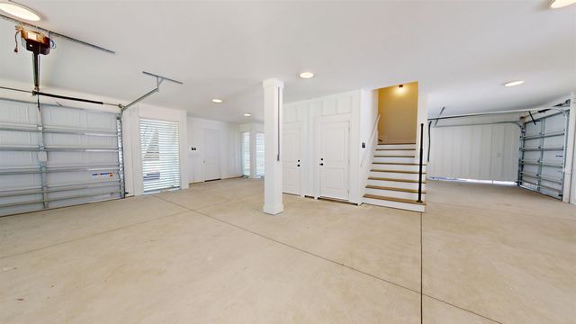 693 W Oak Circle, Myrtle Beach, SC 29588