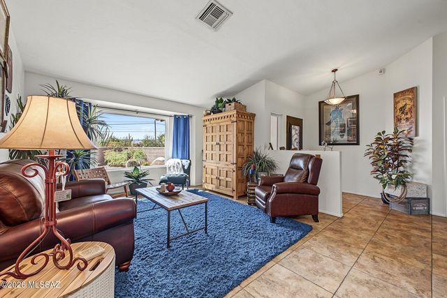 3960 W El Camino Del Cerro, Tucson, AZ 85745