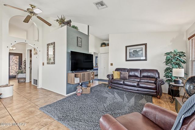 3960 W El Camino Del Cerro, Tucson, AZ 85745