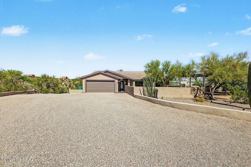 3960 W El Camino Del Cerro, Tucson, AZ 85745