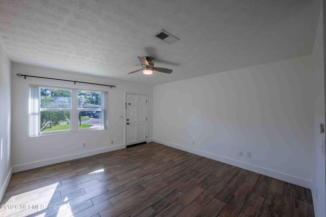 7880 RONDEAU Drive E, Jacksonville, FL 32217