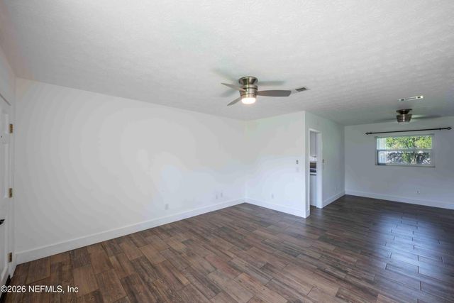 7880 RONDEAU Drive E, Jacksonville, FL 32217