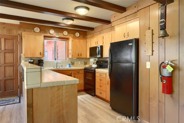 8067 Chilnualna Falls Road, Wawona, CA 95389