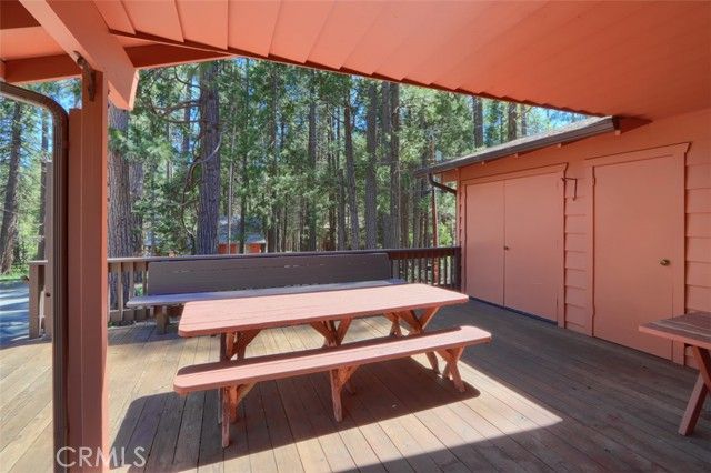 8067 Chilnualna Falls Road, Wawona, CA 95389