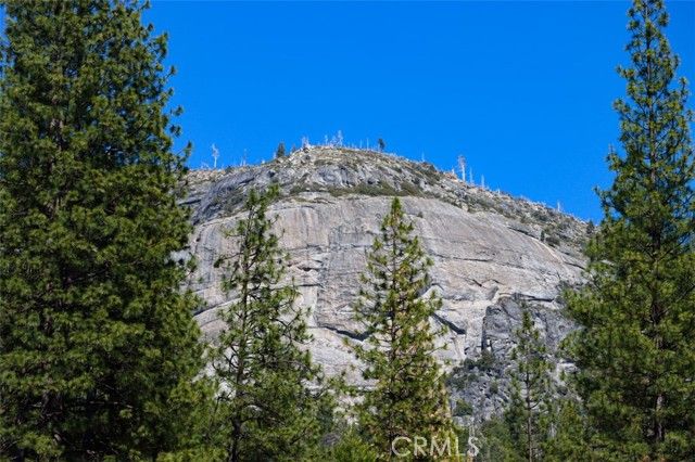 8067 Chilnualna Falls Road, Wawona, CA 95389