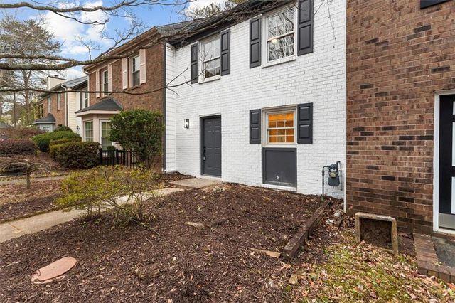 1777 TWIN BROOKS SE Drive, Marietta, GA 30067