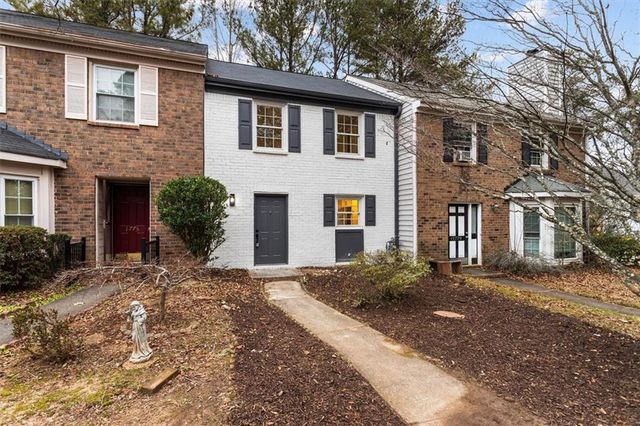1777 TWIN BROOKS SE Drive, Marietta, GA 30067