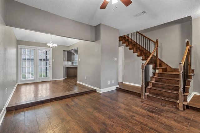 814 Custer Street, Arlington, TX 76014
