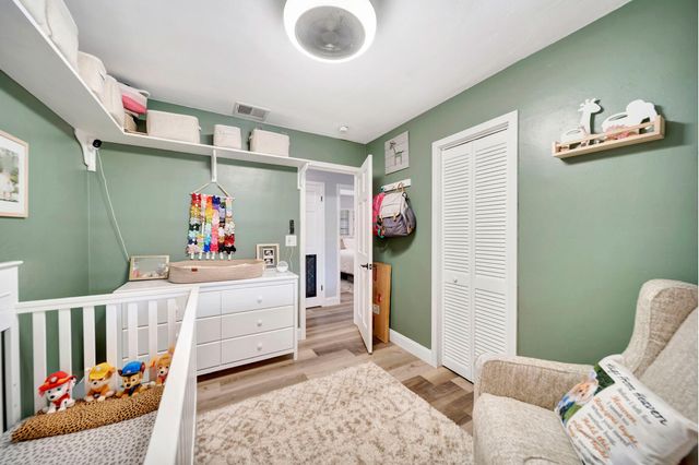 831 NW 39th Street, Oakland Park, FL 33309