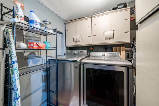 831 NW 39th Street, Oakland Park, FL 33309