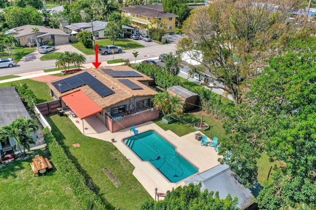 831 NW 39th Street, Oakland Park, FL 33309