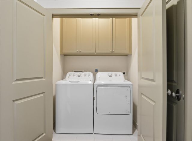 4031 Bellefontaine Street 102, Houston, TX 77025