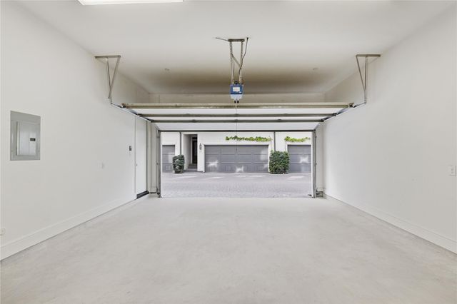 4031 Bellefontaine Street 102, Houston, TX 77025