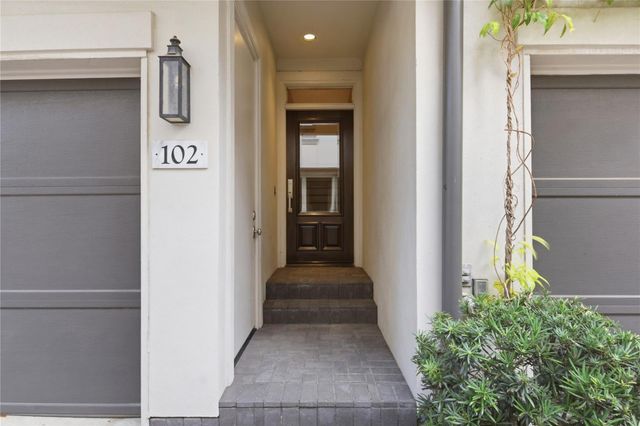 4031 Bellefontaine Street 102, Houston, TX 77025