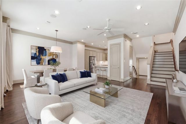 4031 Bellefontaine Street 102, Houston, TX 77025