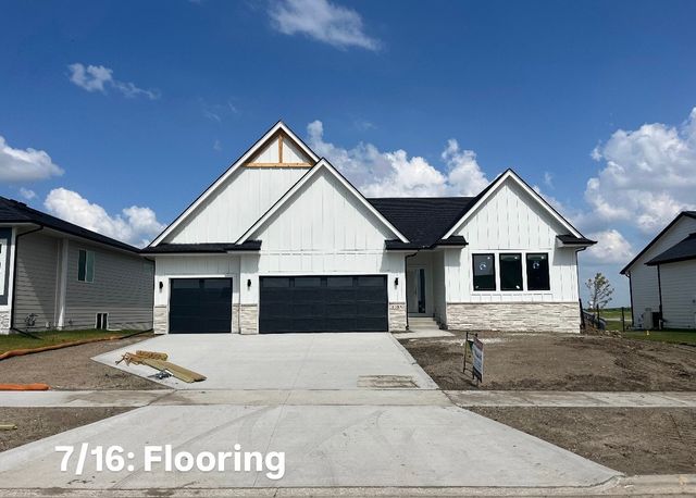 1055 SW Cattail Road, Grimes, IA 50263
