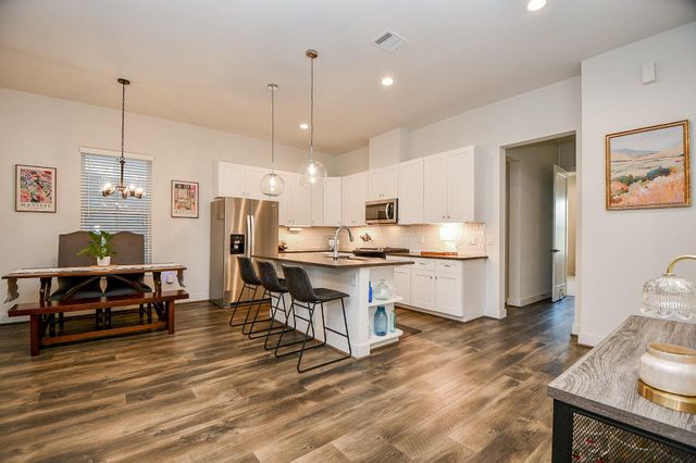 5710 White Magnolia Street, Houston, TX 77091