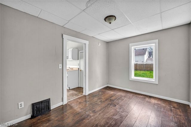 2917 Apple Avenue, Lorain, OH 44055
