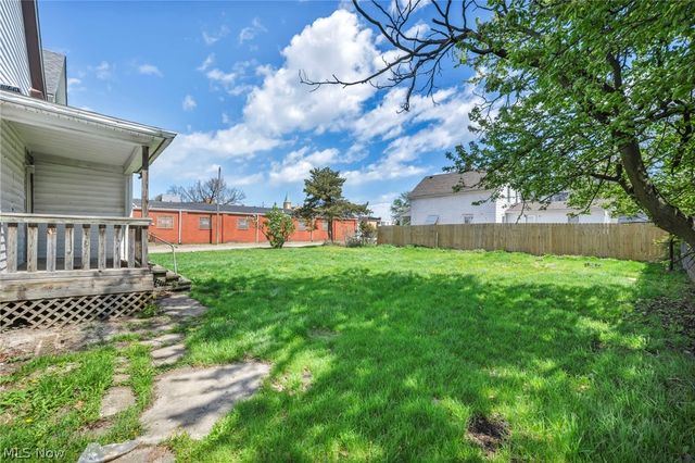 2917 Apple Avenue, Lorain, OH 44055
