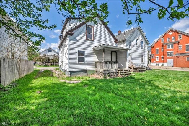 2917 Apple Avenue, Lorain, OH 44055
