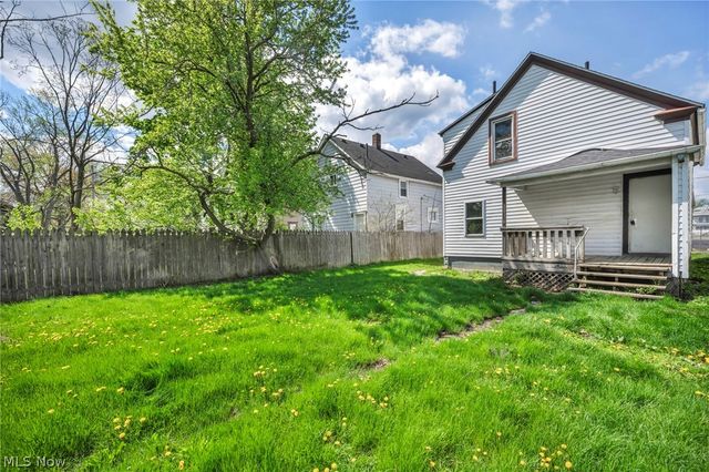 2917 Apple Avenue, Lorain, OH 44055