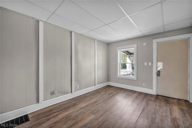 2917 Apple Avenue, Lorain, OH 44055