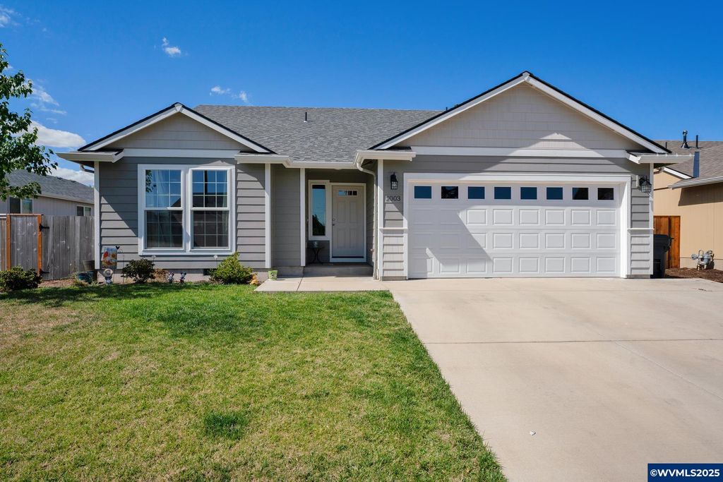 2003 13th St SW, Albany, OR 97321