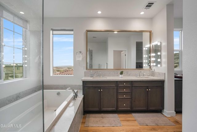 3936 Saddle Drive, Palmdale, CA 93551