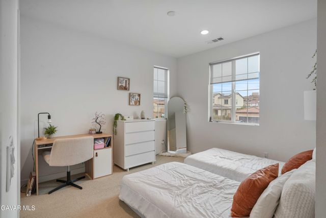 3936 Saddle Drive, Palmdale, CA 93551