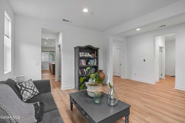 3936 Saddle Drive, Palmdale, CA 93551