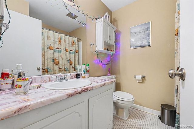 34720 Huntley Drive 22, Sterling Heights, MI 48312