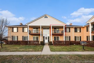 34720 Huntley Drive 22, Sterling Heights, MI 48312
