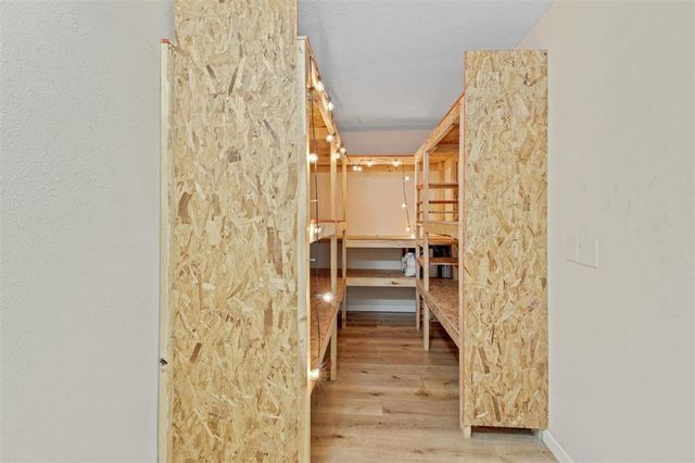 4900 E Saint Charles Avenue, Lake Charles, LA 70605