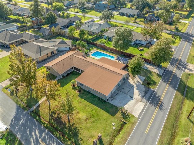 4900 E Saint Charles Avenue, Lake Charles, LA 70605