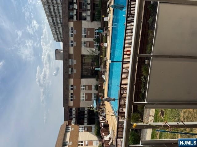 1111 River Road 20G, Edgewater, NJ 07020