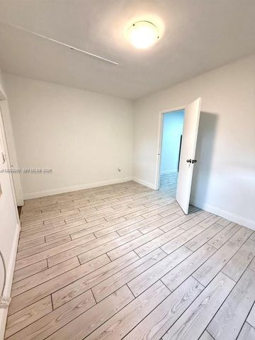 669 NW 28th St 4, Miami, FL 33127