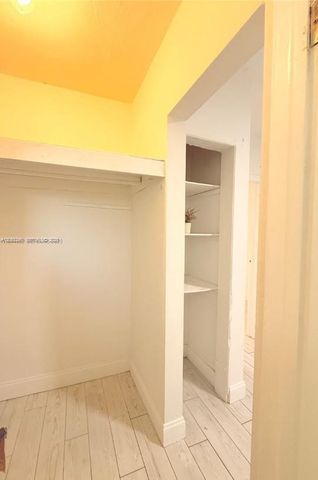669 NW 28th St 4, Miami, FL 33127