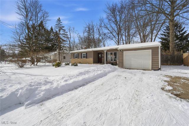 4040 Burton Drive, Stow, OH 44224