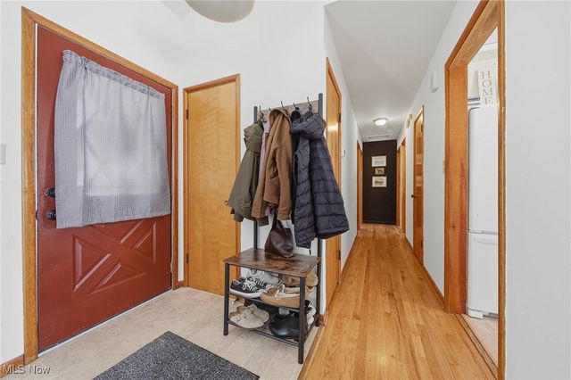 4040 Burton Drive, Stow, OH 44224